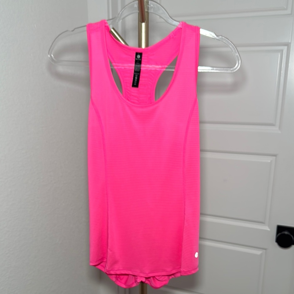 90 Degree By Reflex Neon Pink scrunched in back athletic Top